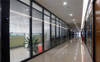 西平單玻玻璃隔斷 以行業(yè)領(lǐng)先品質(zhì)，開(kāi)啟高隔間塑膠零配件促銷(xiāo)盛典